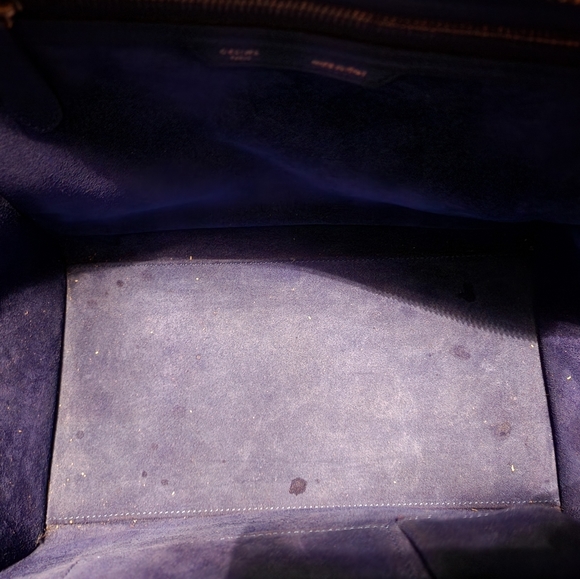 100% Authentic Céline Bag regular size! Luggage - Picture 10 of 14